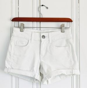 American Eagle White Shorts - Midi Twill